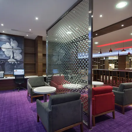 Hampton By Hilton Kayasehir 4*