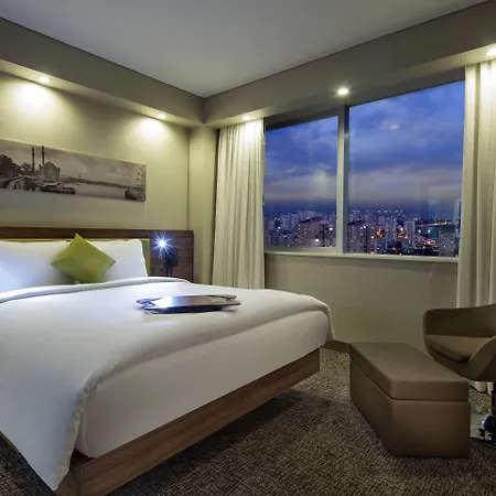 Hotel Hampton By Hilton Kayasehir 4*