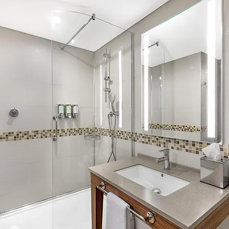 Hampton By Hilton Kayasehir 4*