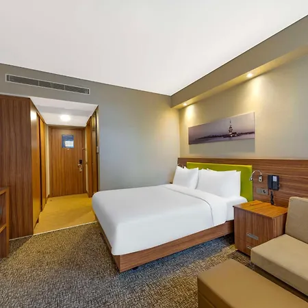 ホテル Hampton By Hilton Kayasehir 3*