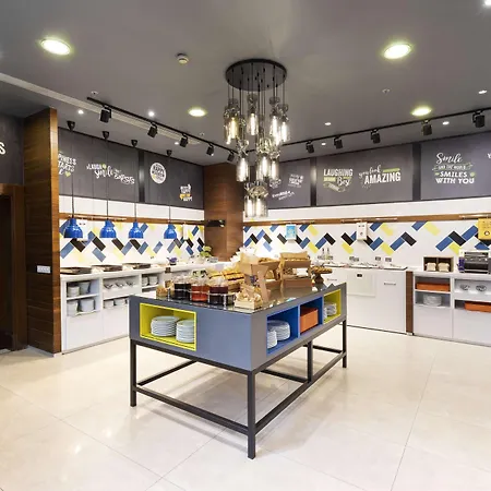 Hampton By Hilton Kayasehir 3* イスタンブール