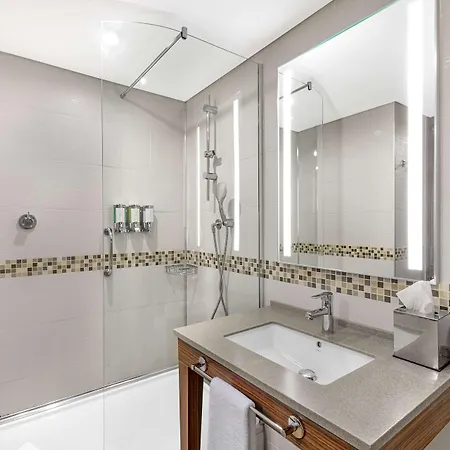 Hampton By Hilton Kayasehir Estambul