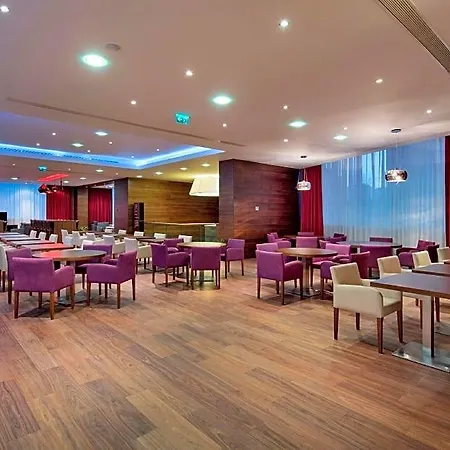 Hampton By Hilton Kayasehir