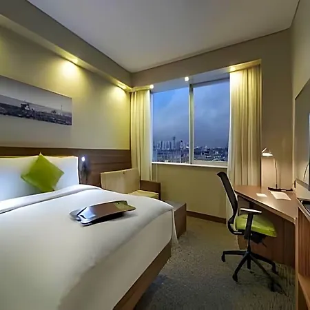 Hampton By Hilton Kayasehir 4*