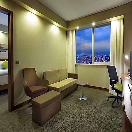 Hotel Hampton By Hilton Kayasehir 4*