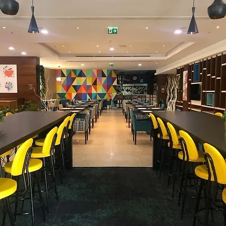 Hotel Hampton By Hilton Kayasehir