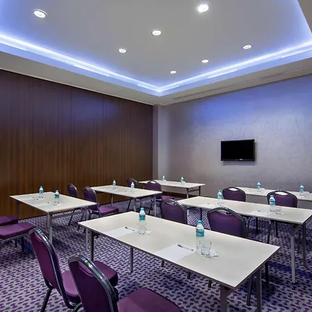 Hampton By Hilton Kayasehir Szálloda 3*