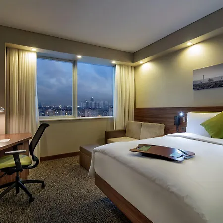 Hampton By Hilton Kayasehir 3*