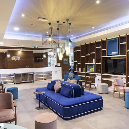Hotel Hampton By Hilton Kayasehir 4*