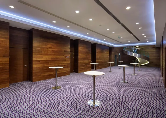 Hampton By Hilton Kayasehir 3* Стамбул