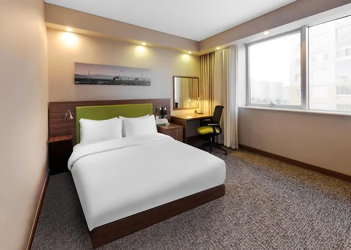 Отель Hampton By Hilton Kayasehir