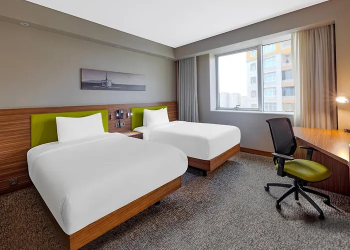 Hampton By Hilton Kayasehir Отель