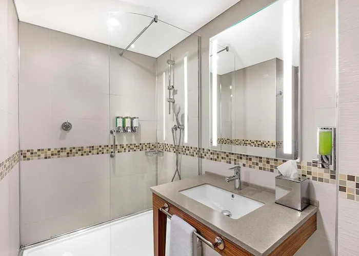 Hampton By Hilton Kayasehir Отель