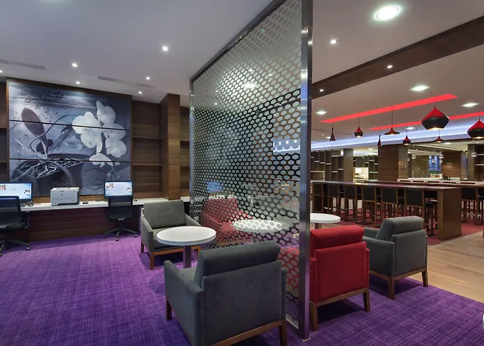 Hampton By Hilton Kayasehir 3*