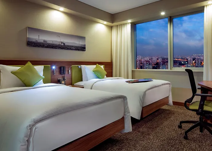 Hampton By Hilton Kayasehir 3* Стамбул