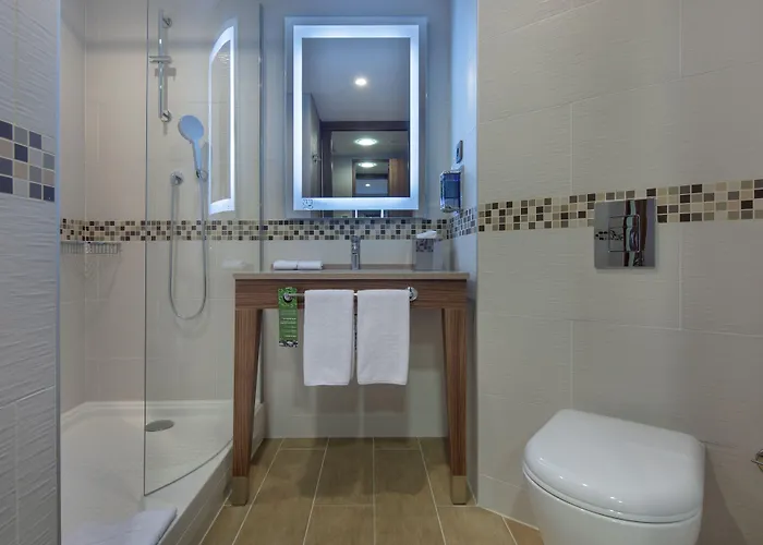 Отель Hampton By Hilton Kayasehir