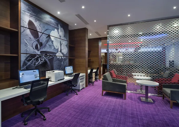 Hampton By Hilton Kayasehir