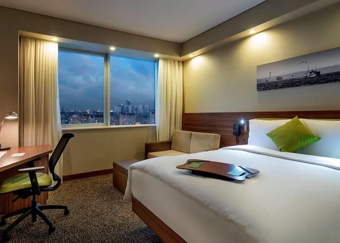 Отель Hampton By Hilton Kayasehir 3*