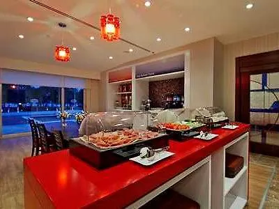 Hampton By Hilton Kayasehir Отель 3*