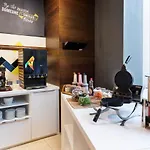 Hotel Hampton By Hilton Kayasehir Istanbul