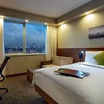 Hotel Hampton By Hilton Kayasehir 3*